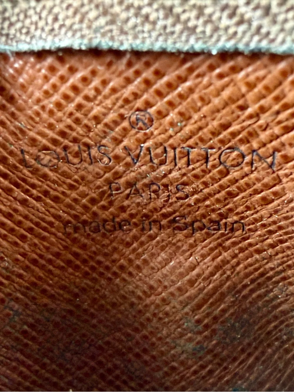 Louis Vuitton Monogram Canvas Pochette Clés Key Pouch | Box Included | CA1100